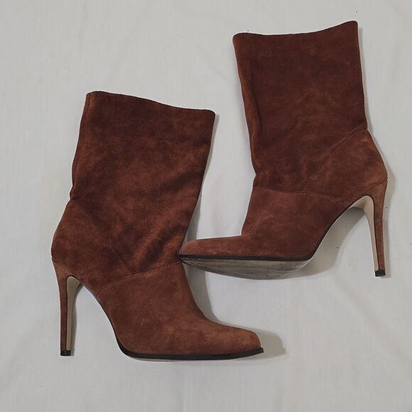 BCBG GENERATION VINTAGE PULL ON SUEDE BOOTS SIZE  9.5 - Picture 2 of 12